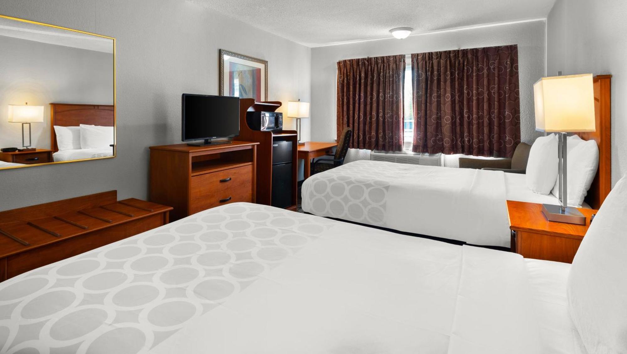Magnuson Hotel Detroit Airport Romulus Extérieur photo
