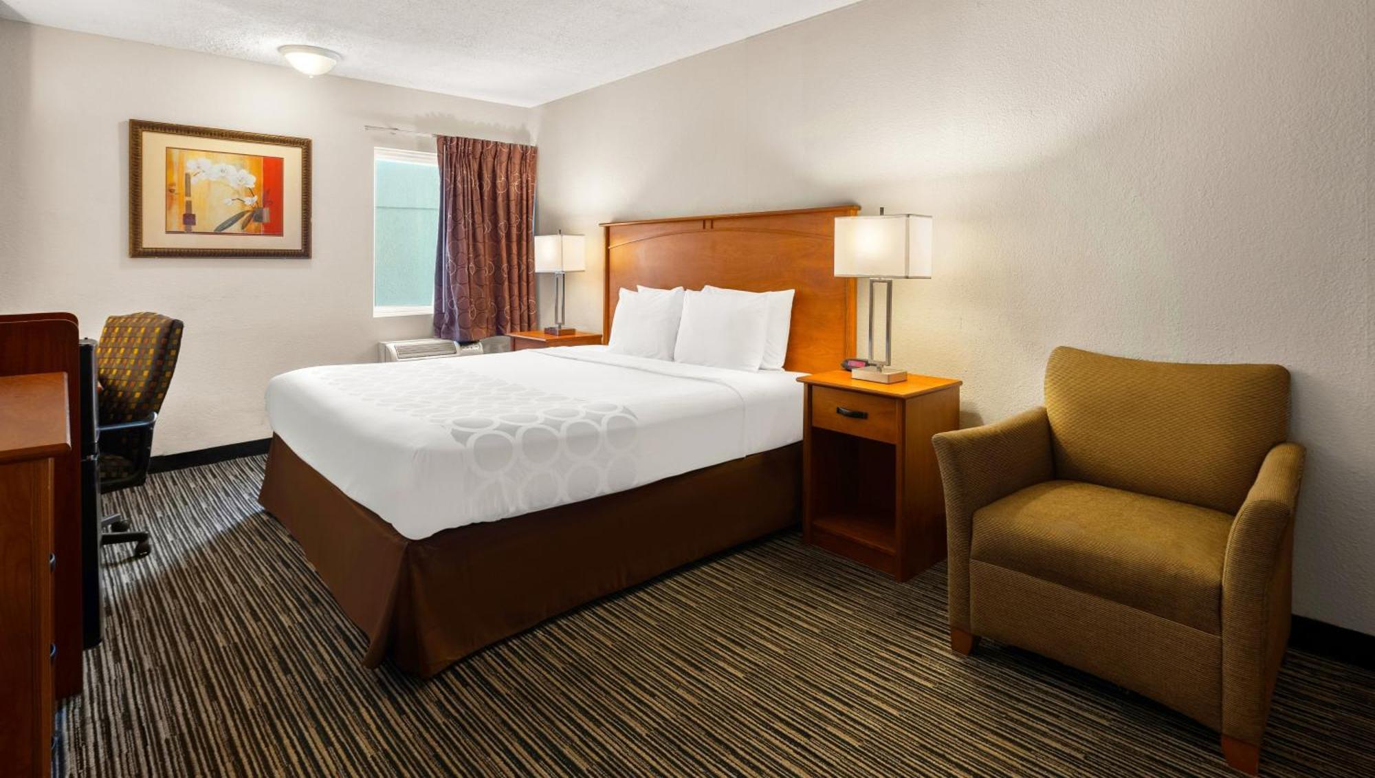 Magnuson Hotel Detroit Airport Romulus Extérieur photo