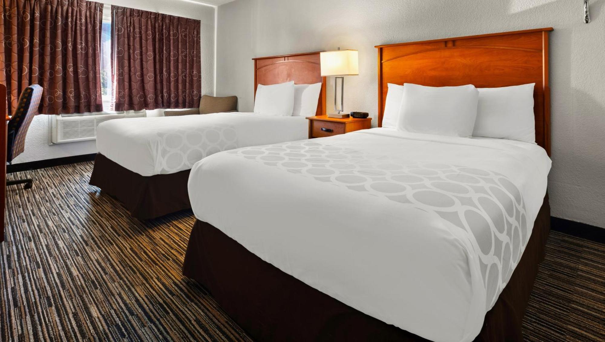 Magnuson Hotel Detroit Airport Romulus Extérieur photo