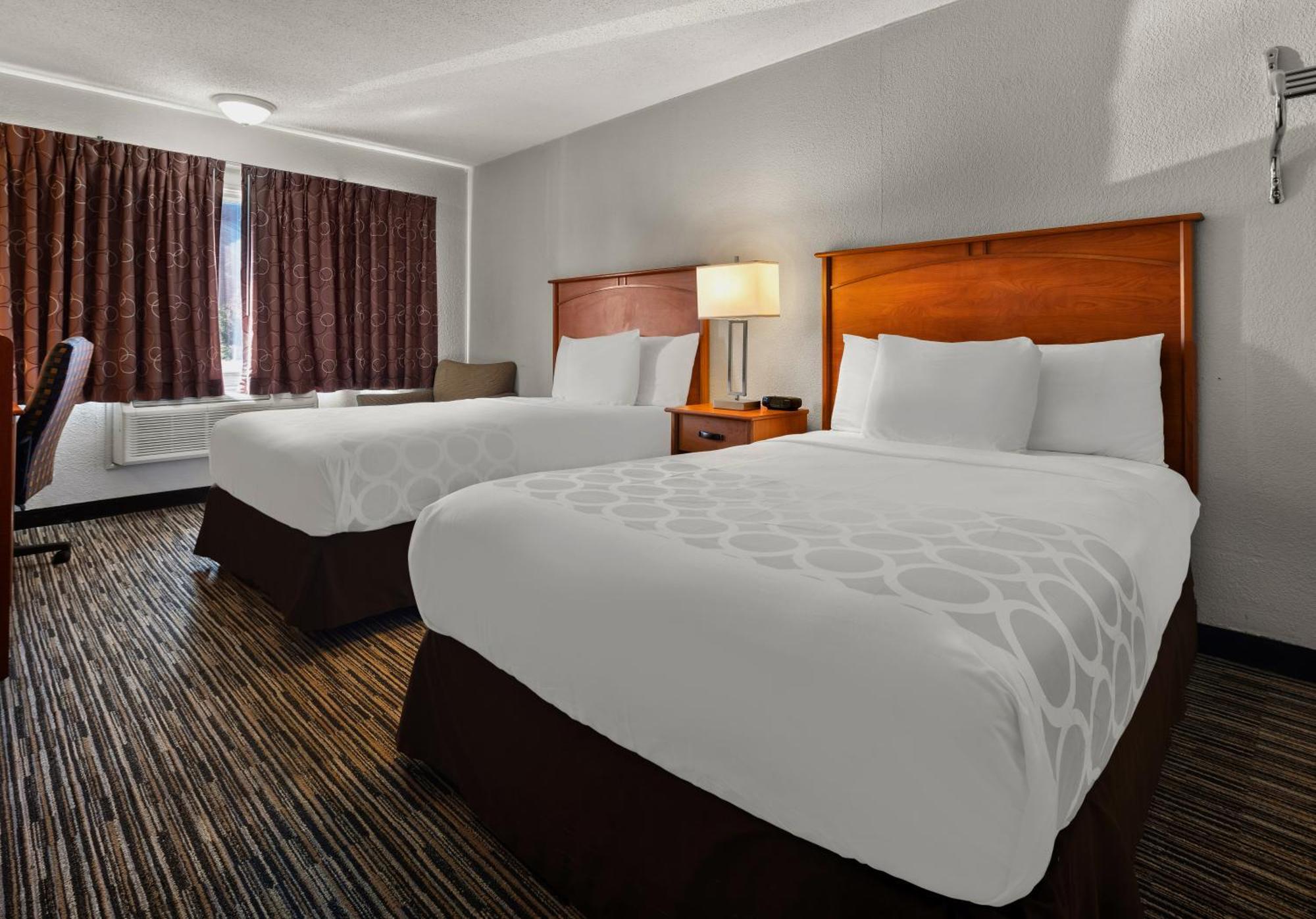 Magnuson Hotel Detroit Airport Romulus Extérieur photo