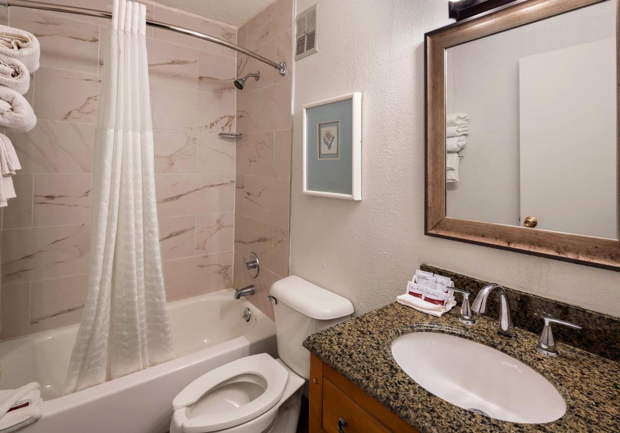 Magnuson Hotel Detroit Airport Romulus Extérieur photo